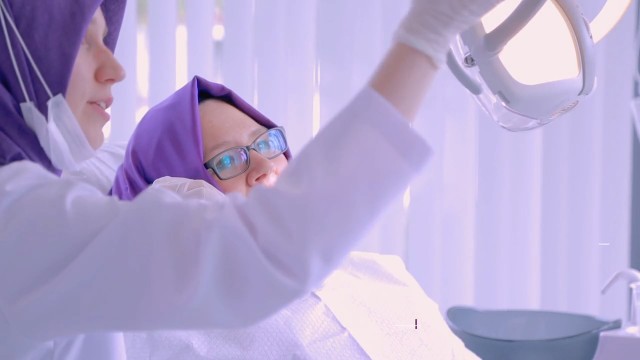 Daha güzel gülüşler için “DentaClinic” tanıtım filmi