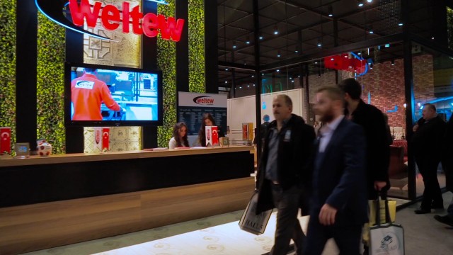 CNR IMOB 2017 fuarı standını ziyaret eden “Weltew Mobilya Müşterileri”