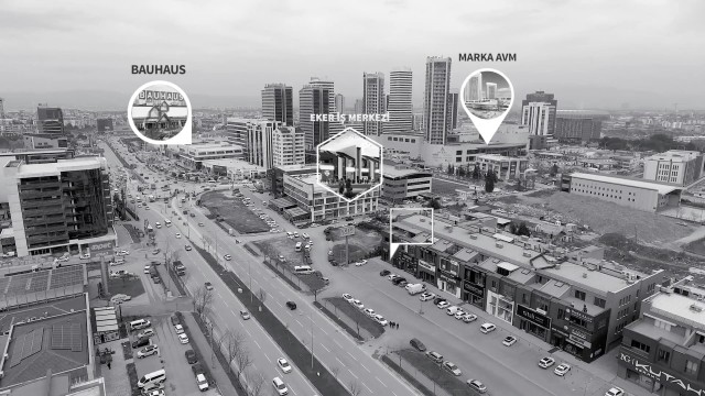 Nill's Mobilya Bursa mağazasını, müşterilerine sunuyor. “Lokasyonun önemi”