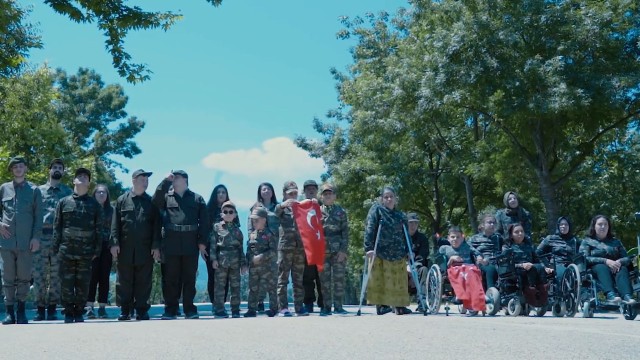 Kısa Film "Türk Silahlı Kuvvetleri ve Şehit Ailelerine ithaf olunur."